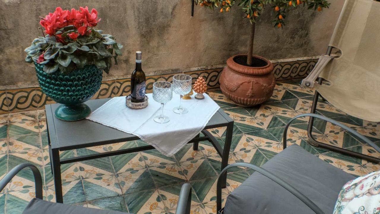 Donna Guia Suite Palermo Exteriér fotografie